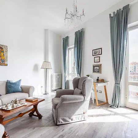 Lungarno Elegant With Panoramic Balcony * Pisa