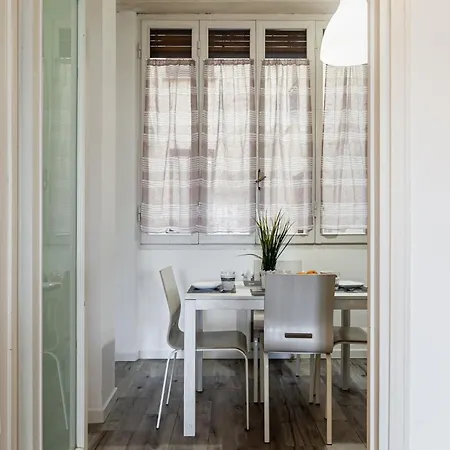 Lungarno Elegant With Panoramic Balcony Apartment Pisa