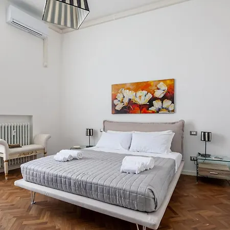 Lungarno Elegant With Panoramic Balcony * Пиза